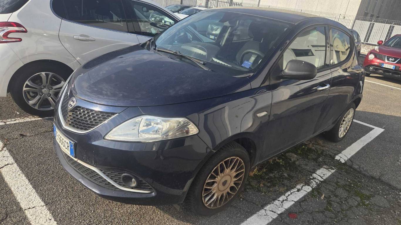 LANCIA Ypsilon 5