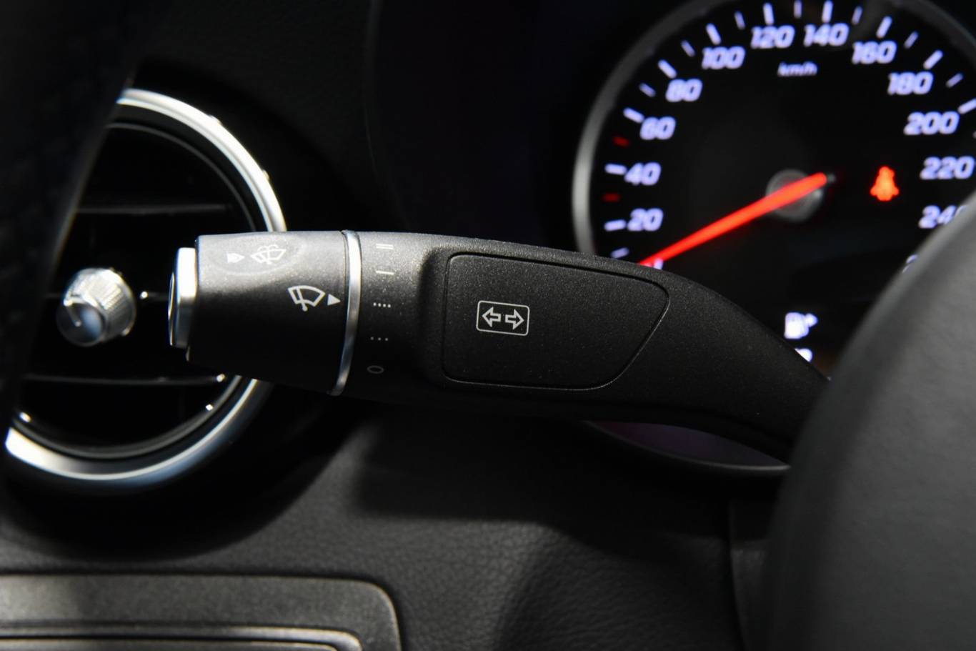 MERCEDES-BENZ C 220 26