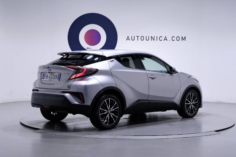 TOYOTA C-HR 15