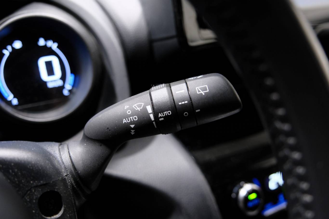 TOYOTA Yaris Cross 24