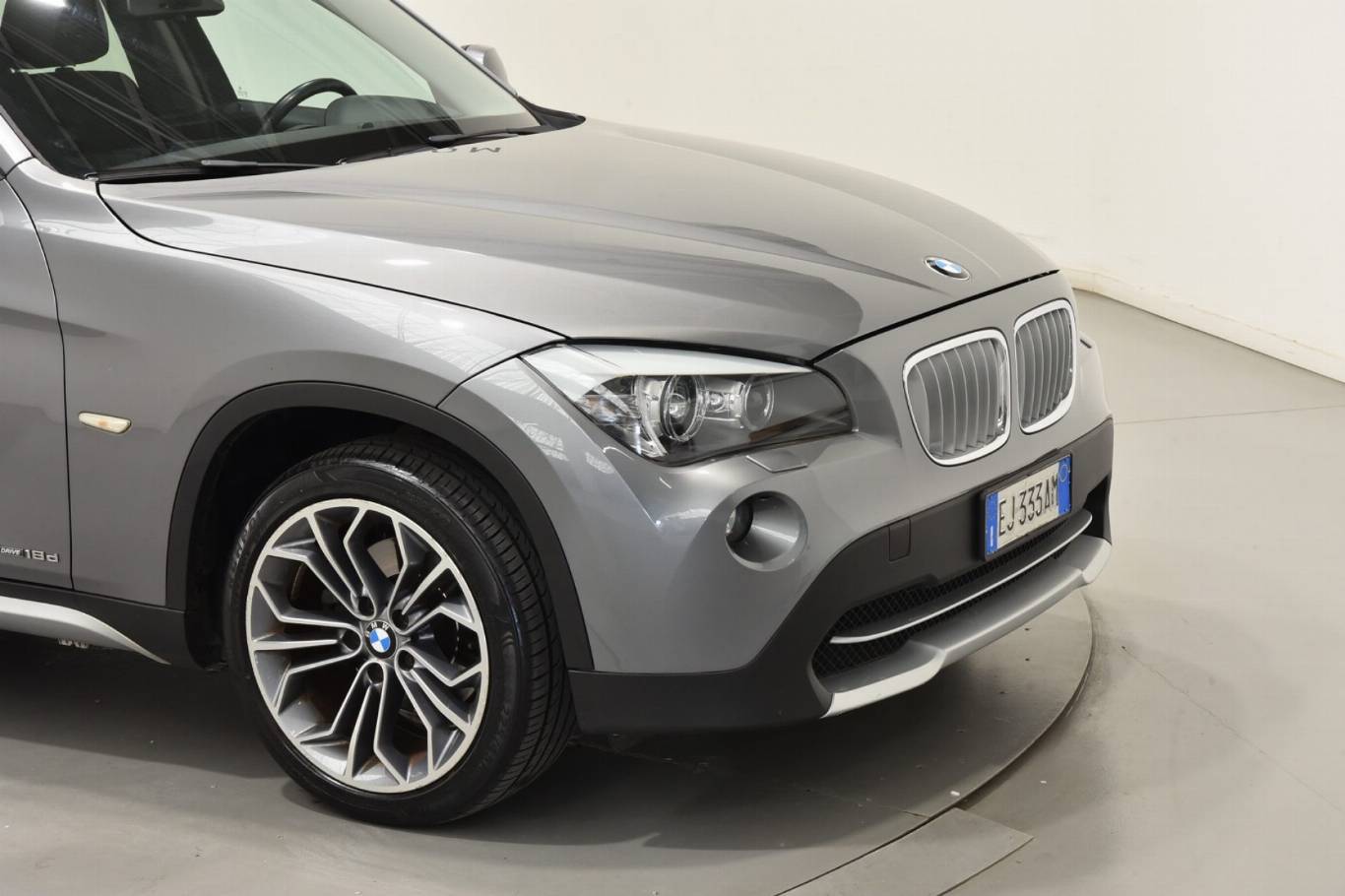 BMW X1 8