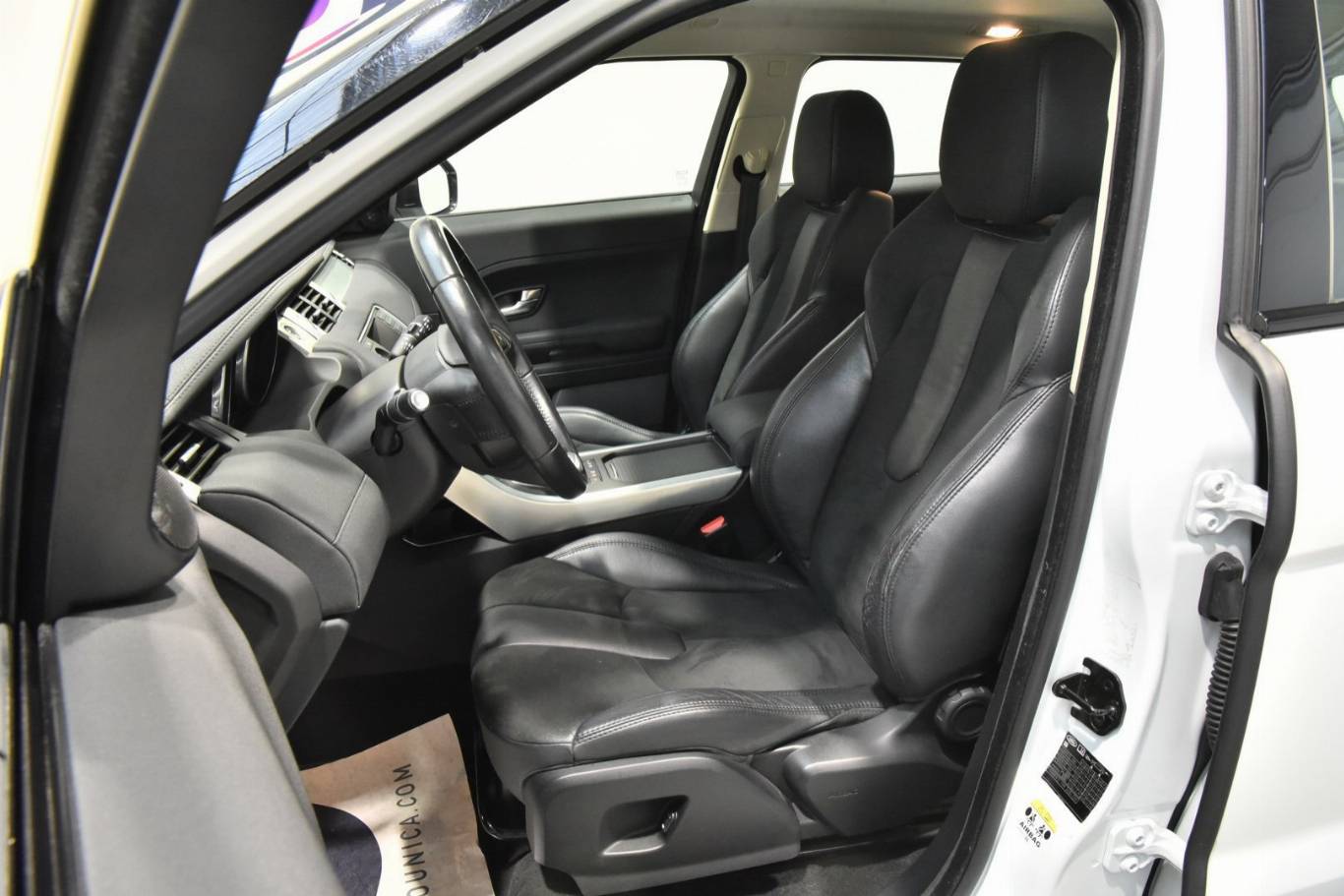 LAND ROVER Range Rover Evoque 4