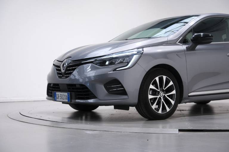 RENAULT Clio 11