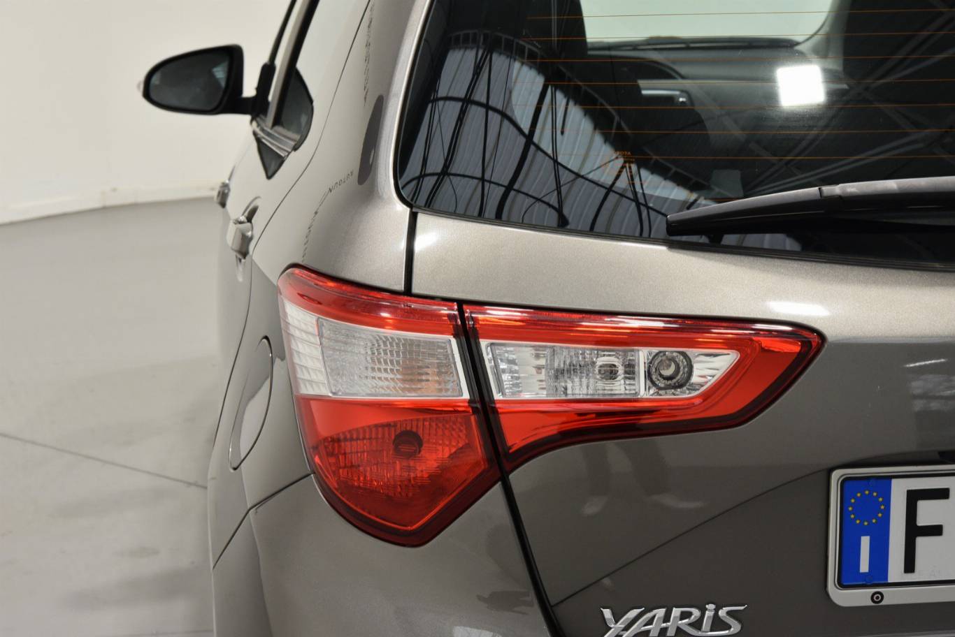 TOYOTA Yaris 36