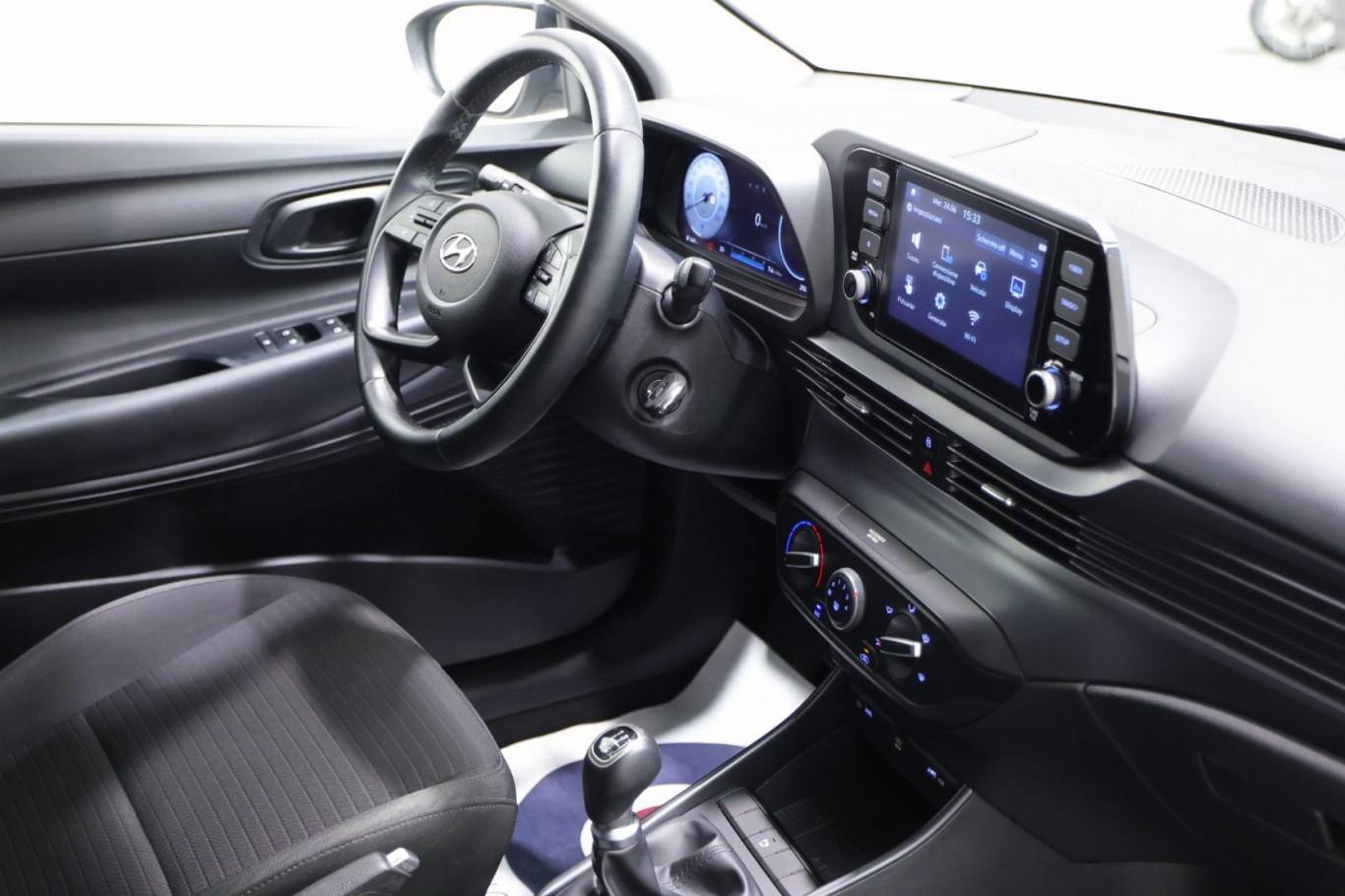 HYUNDAI I20 44
