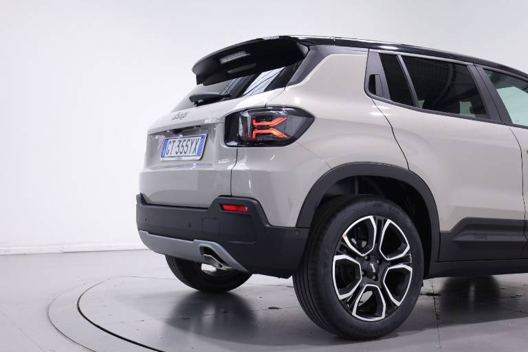 JEEP Avenger 13