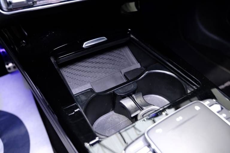 MERCEDES-BENZ A 180 32