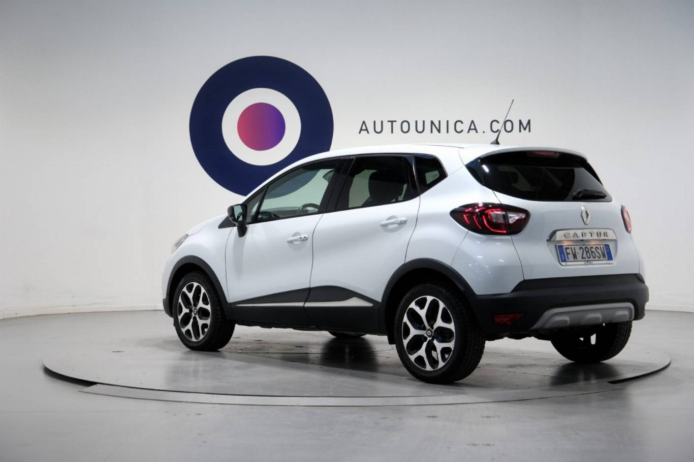 RENAULT Captur 18