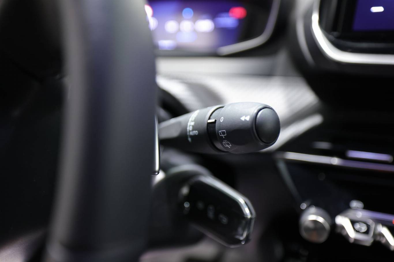 PEUGEOT 2008 25