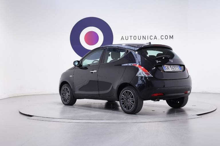 LANCIA Ypsilon 17