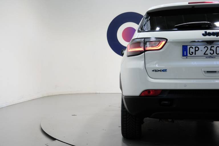 JEEP Compass 62