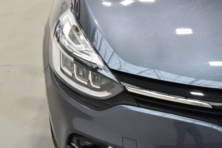 RENAULT Clio 17