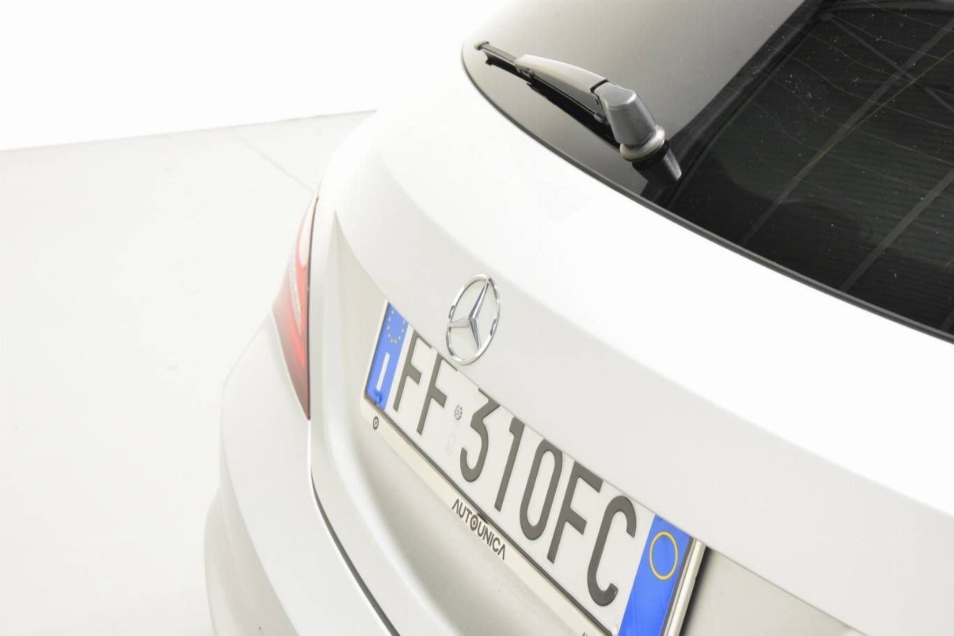 MERCEDES-BENZ CLA 220 68