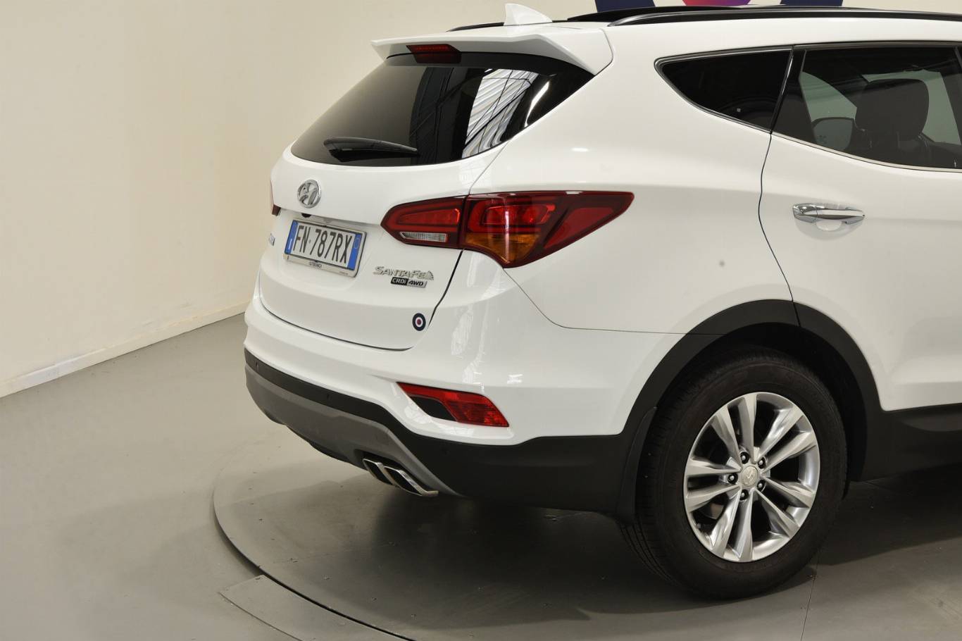 HYUNDAI Santa Fe 31