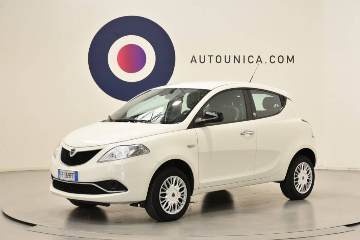 LANCIA Ypsilon 1