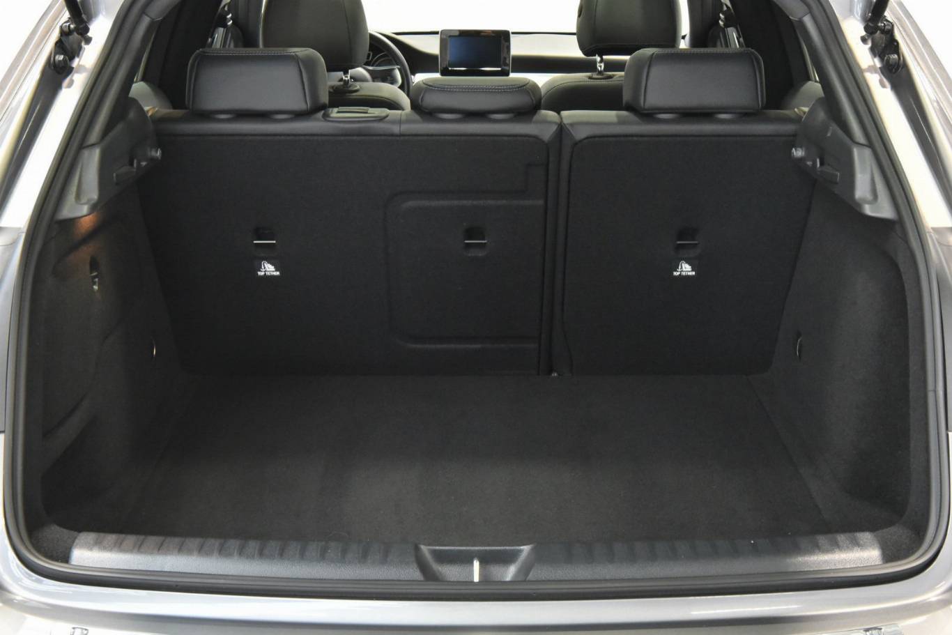 MERCEDES-BENZ GLA 200 13