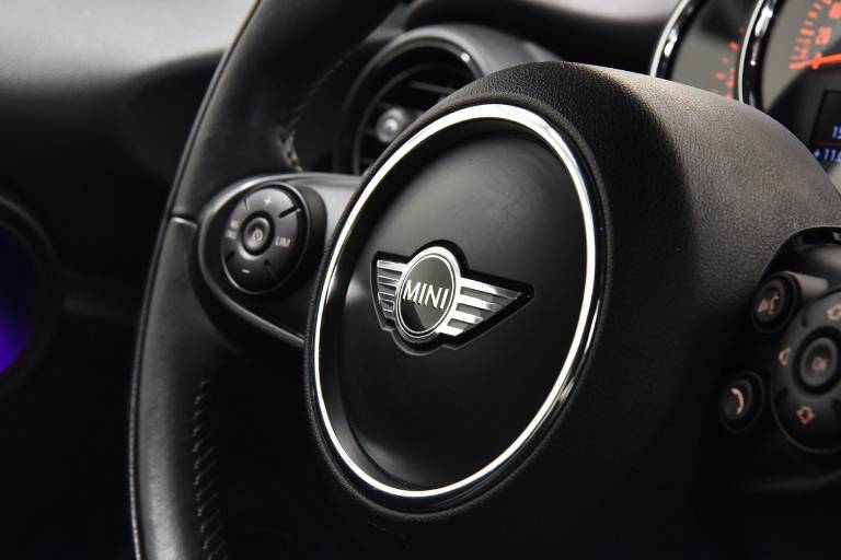MINI Cooper D 33