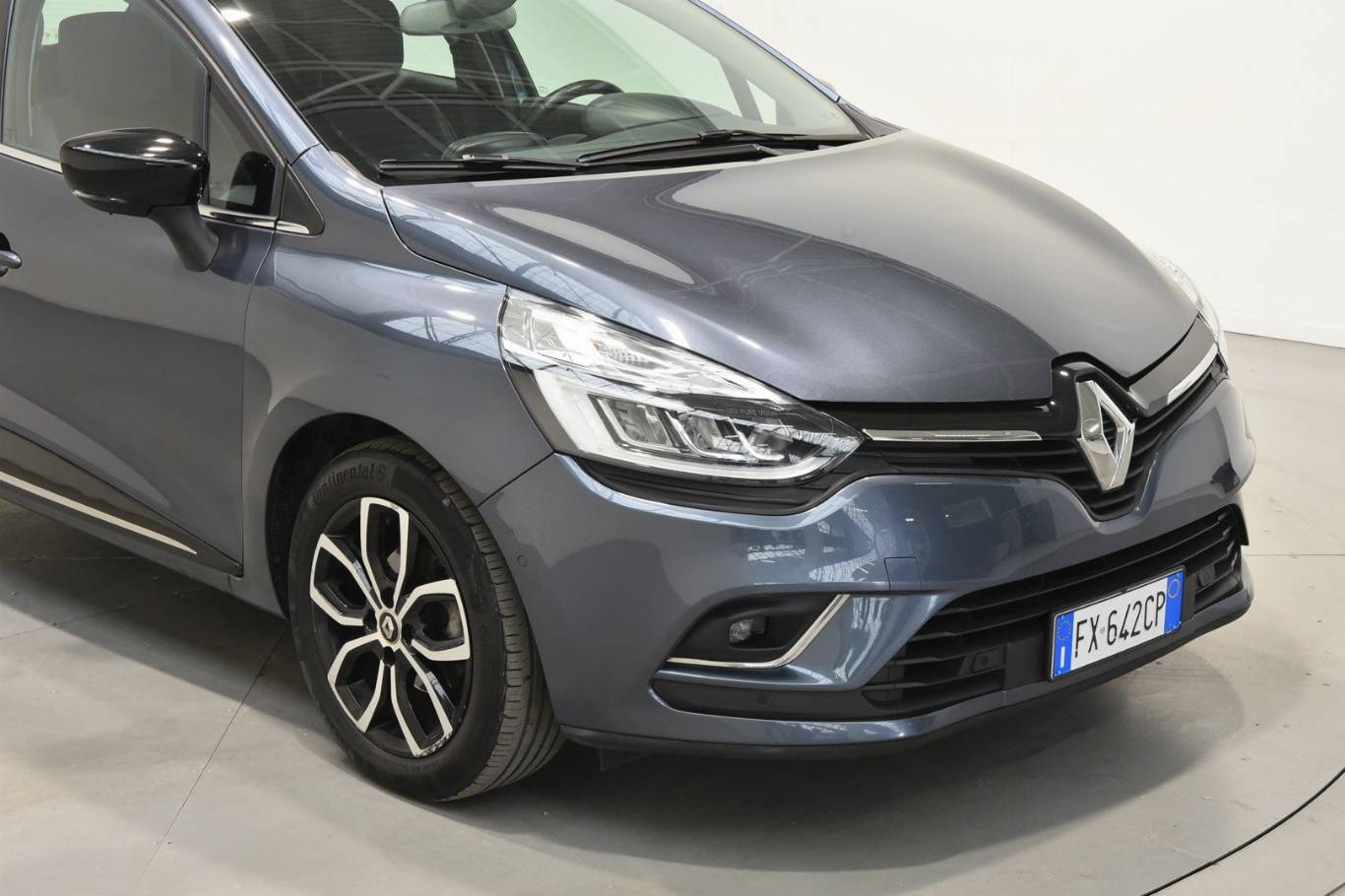 RENAULT Clio 40