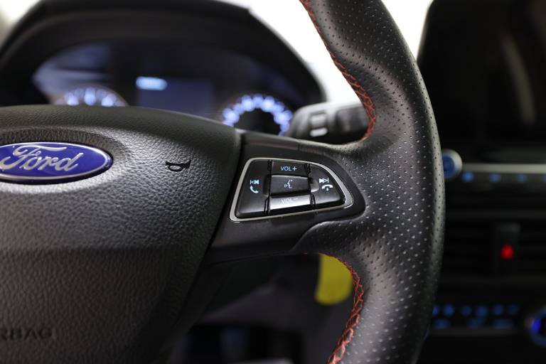 FORD EcoSport 15