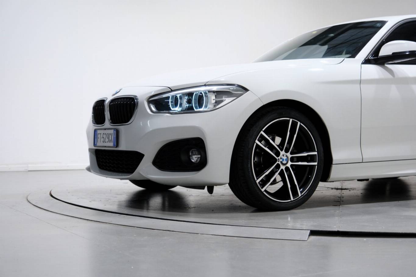 BMW 118 12