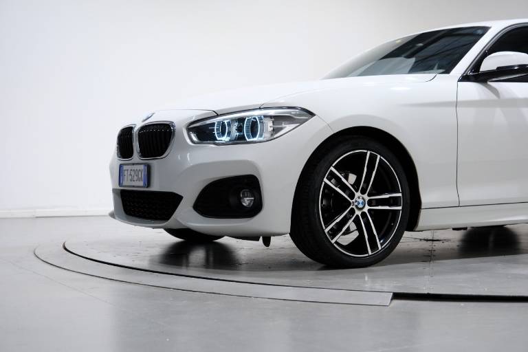 BMW 118 12