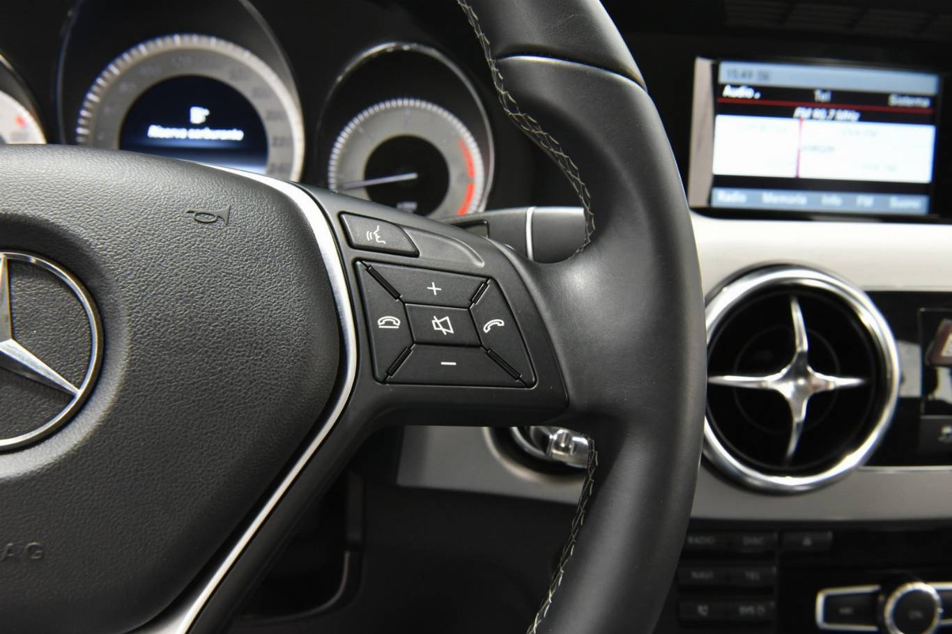 MERCEDES-BENZ GLK 220 44