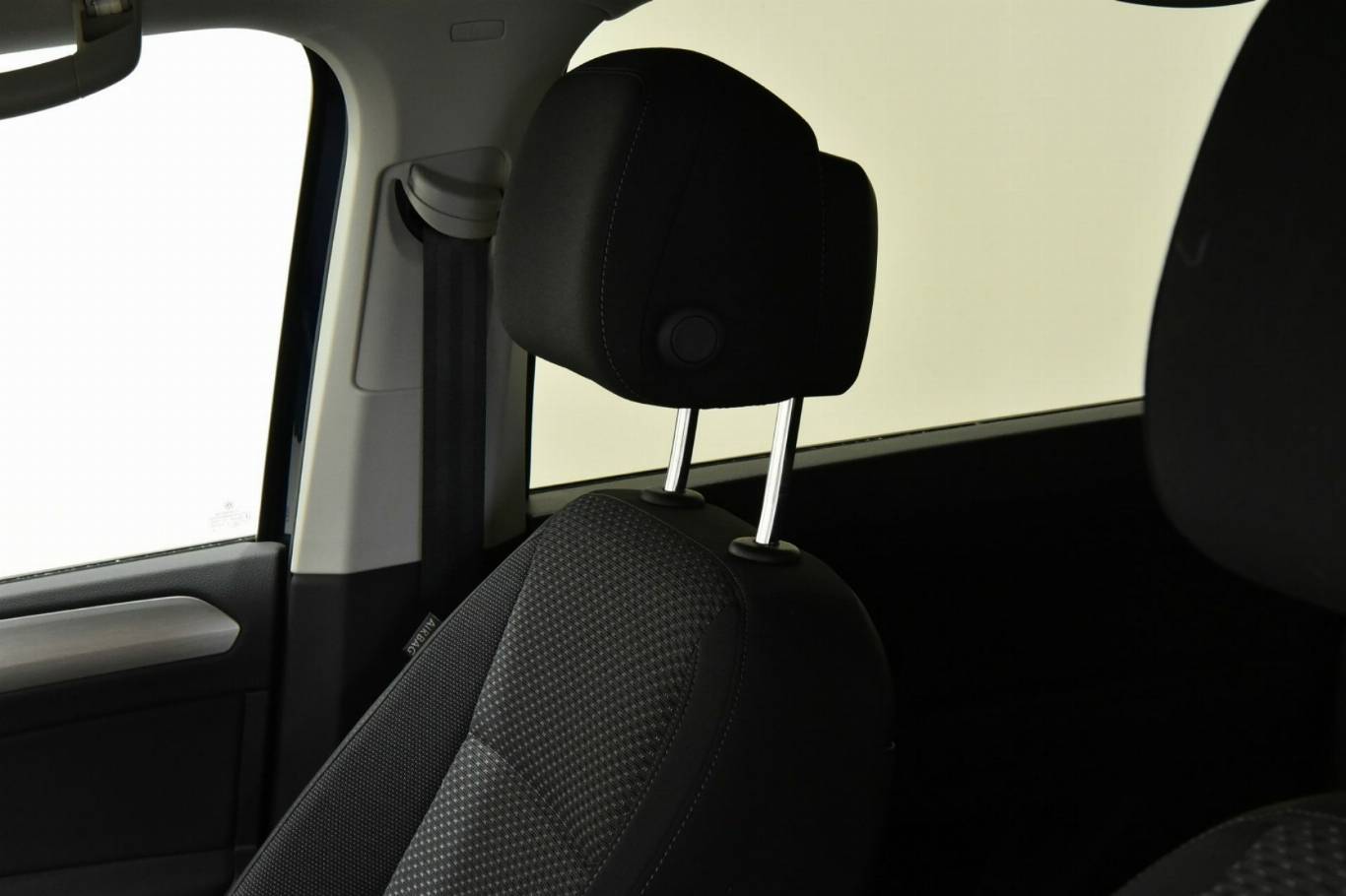 VOLKSWAGEN Touran 20