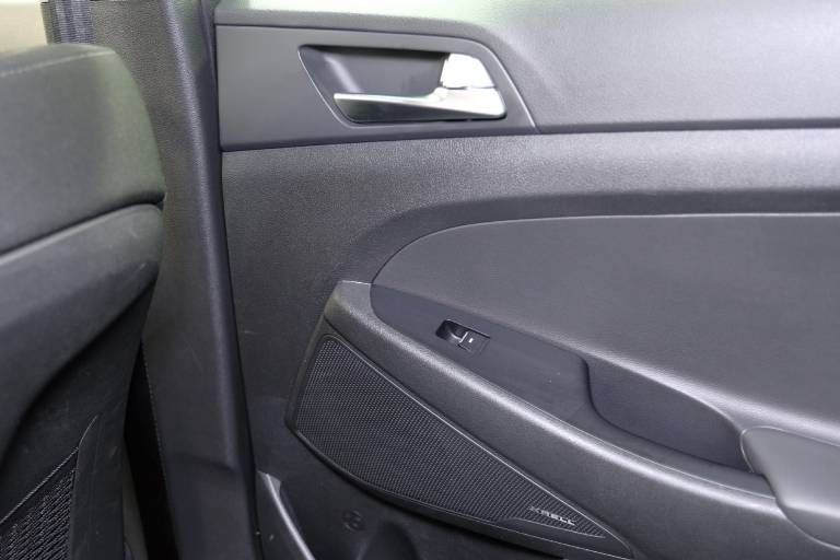 HYUNDAI Tucson 40