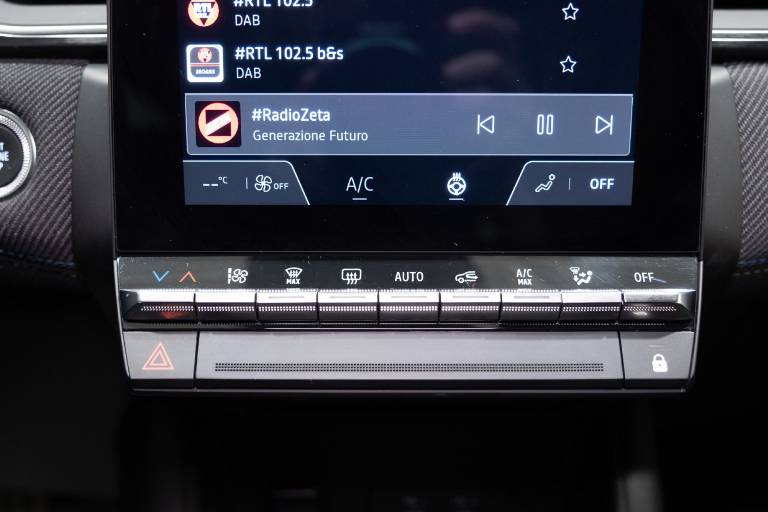 RENAULT Captur 27