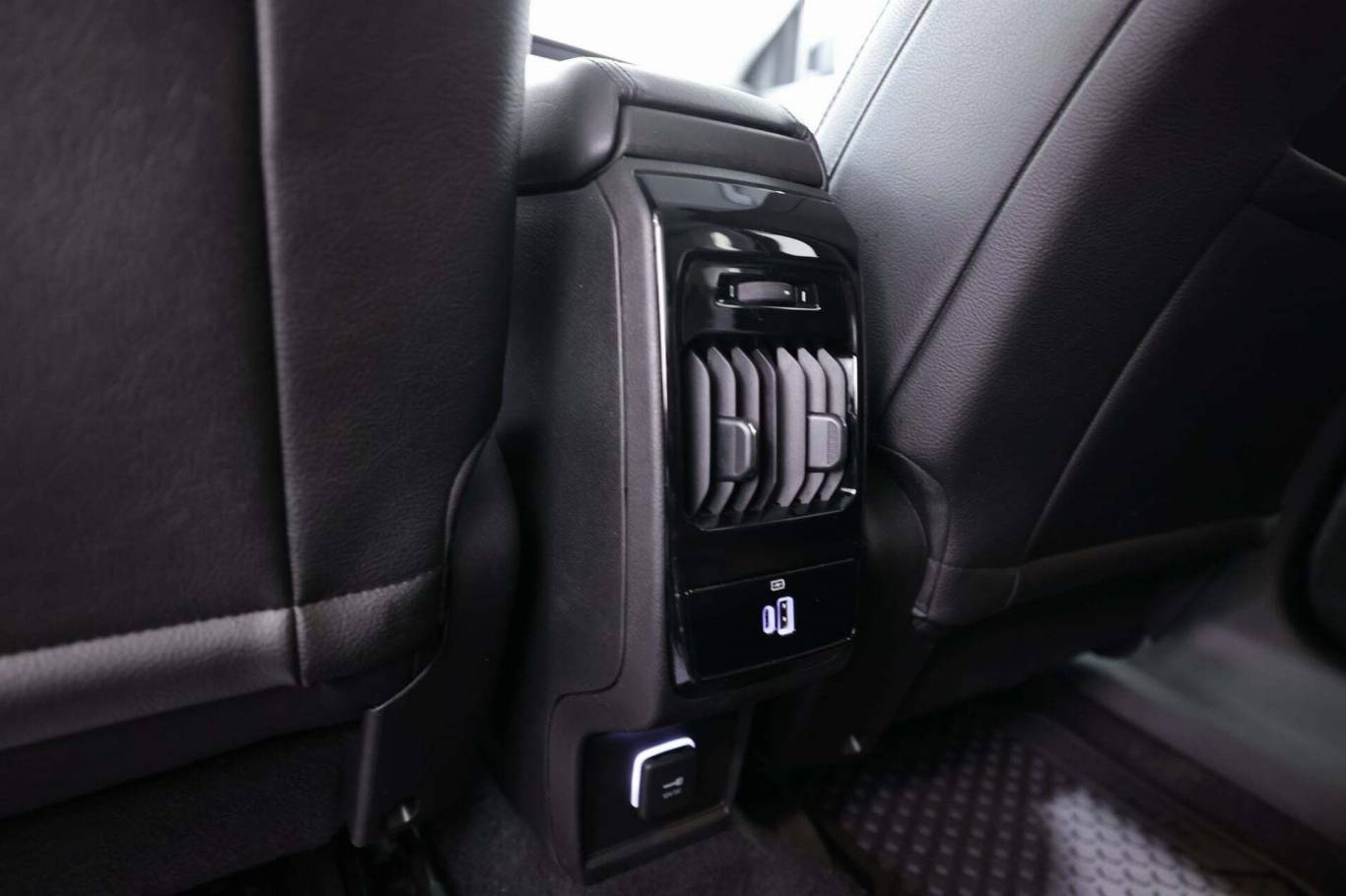 JEEP Compass 36