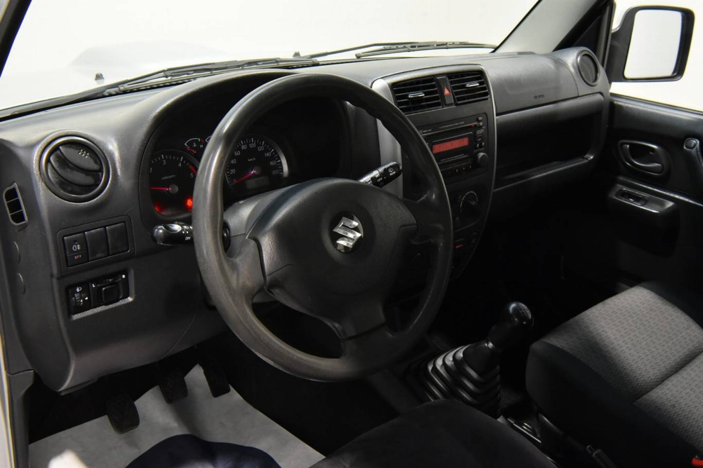 SUZUKI Jimny 11