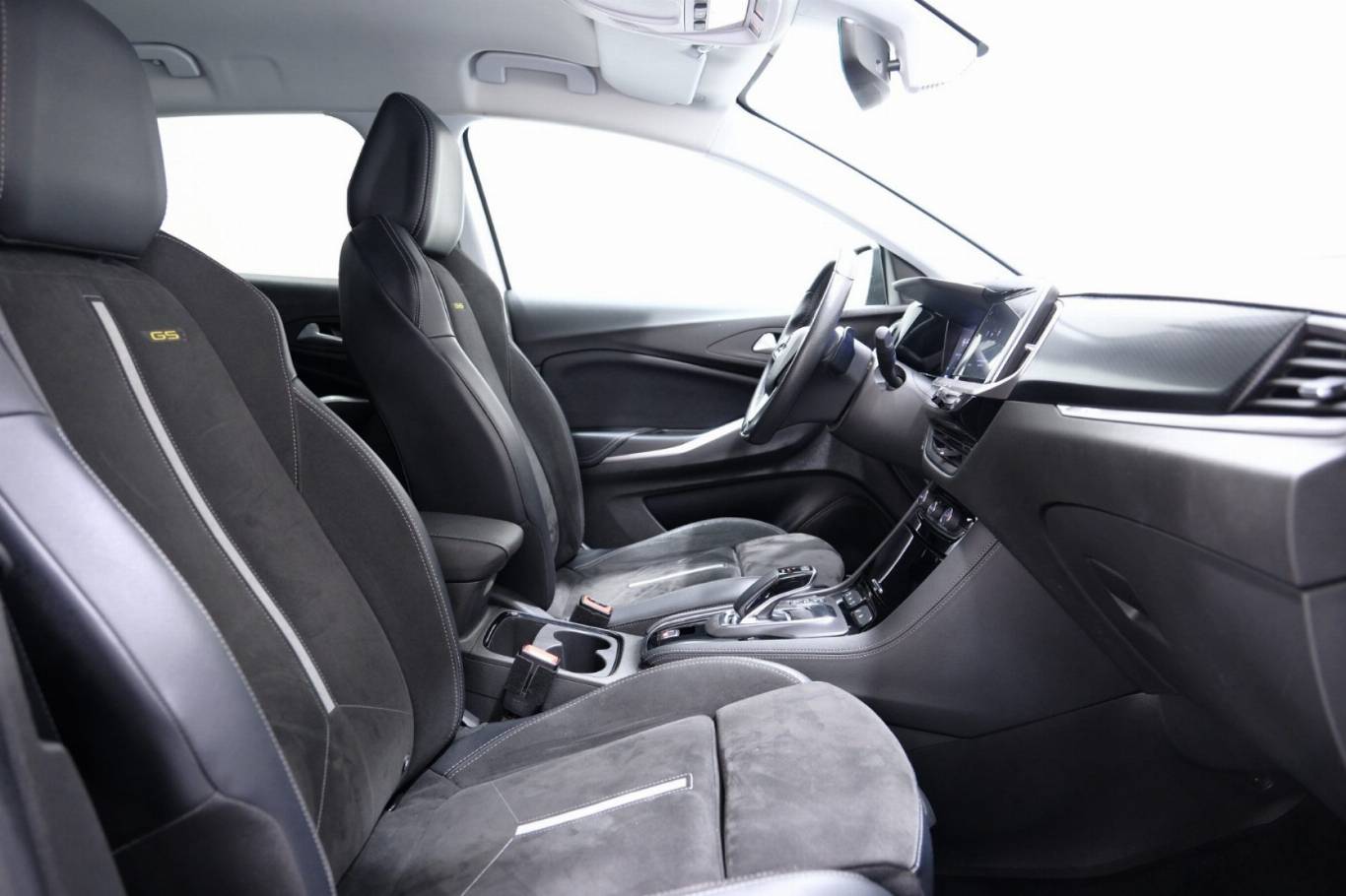 OPEL Grandland 57