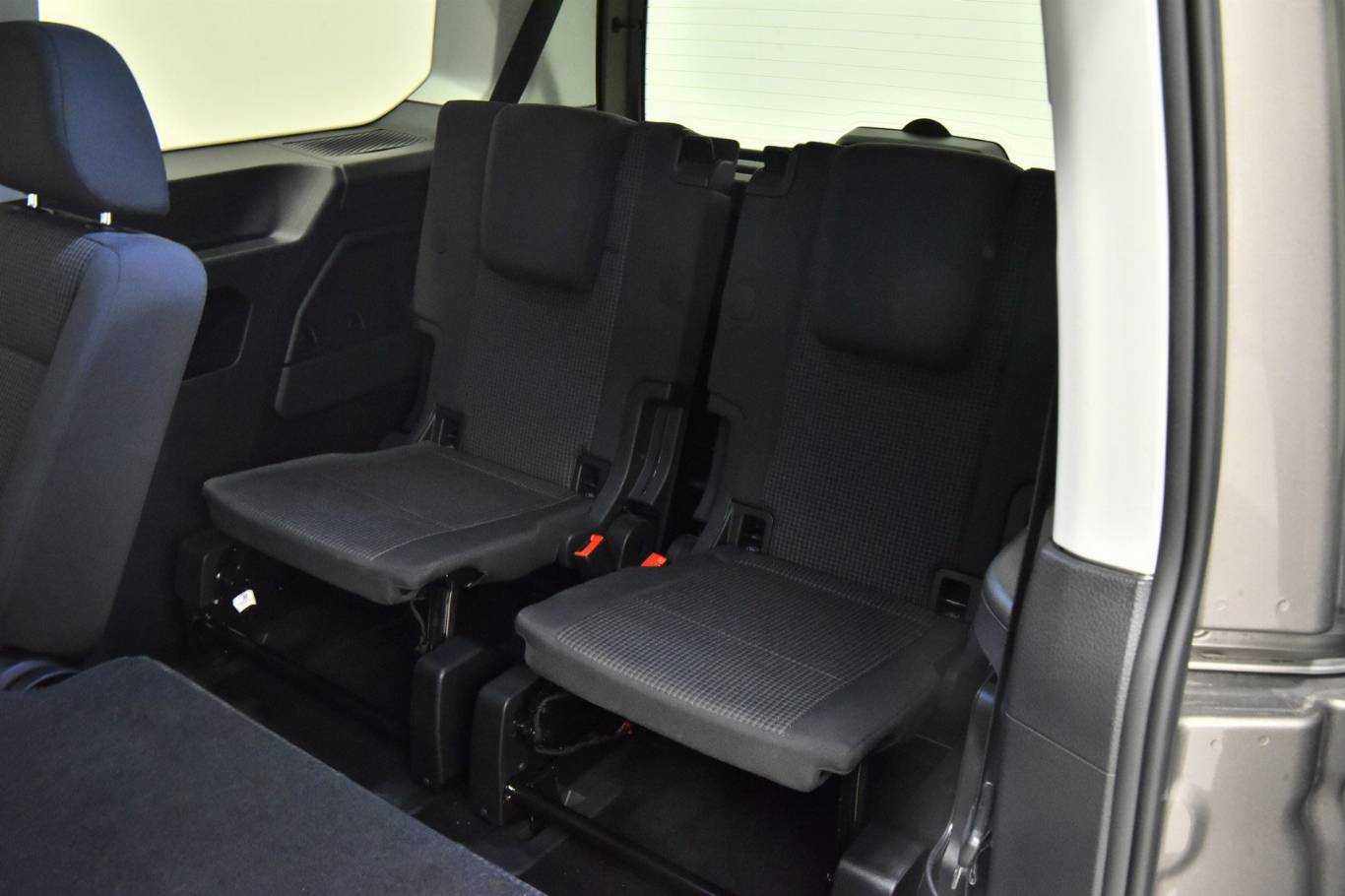 VOLKSWAGEN Caddy 15