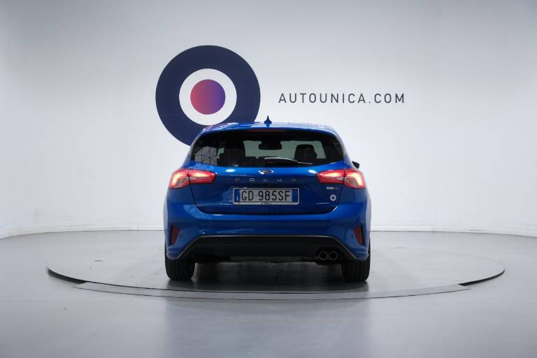 FORD Focus 16