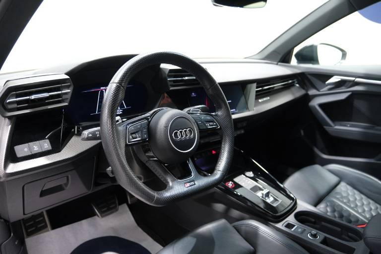 AUDI RS3 5