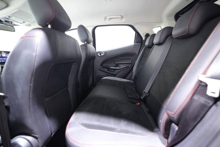 FORD EcoSport 26