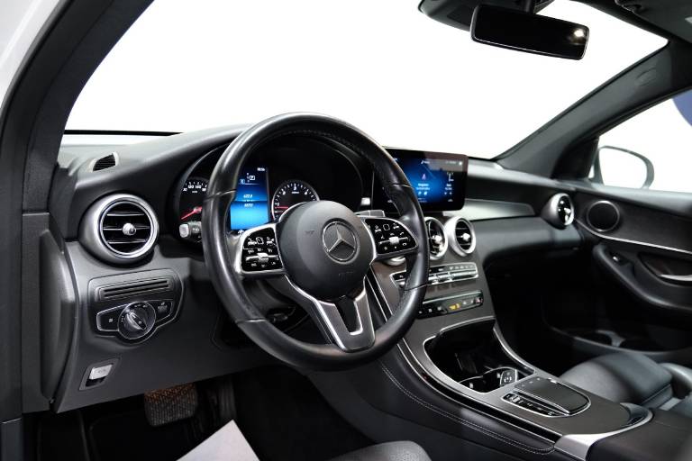 MERCEDES-BENZ GLC 200 5