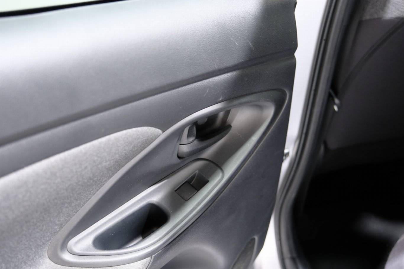 TOYOTA Yaris Cross 42