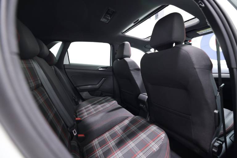 VOLKSWAGEN Polo GTI 47