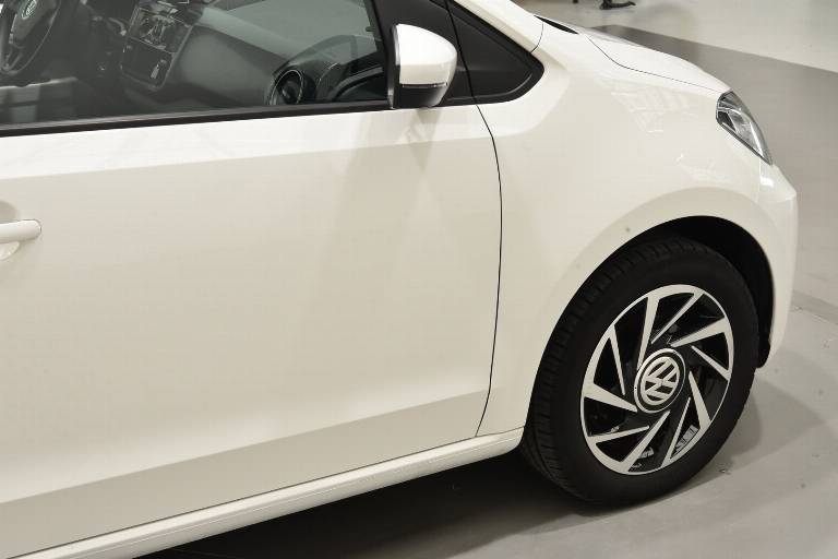 VOLKSWAGEN Up! 45