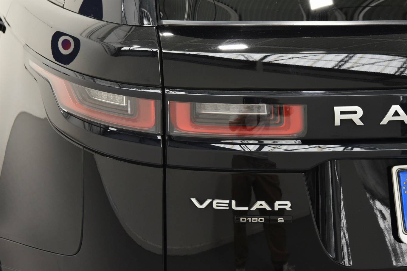 LAND ROVER Range Rover Velar 6