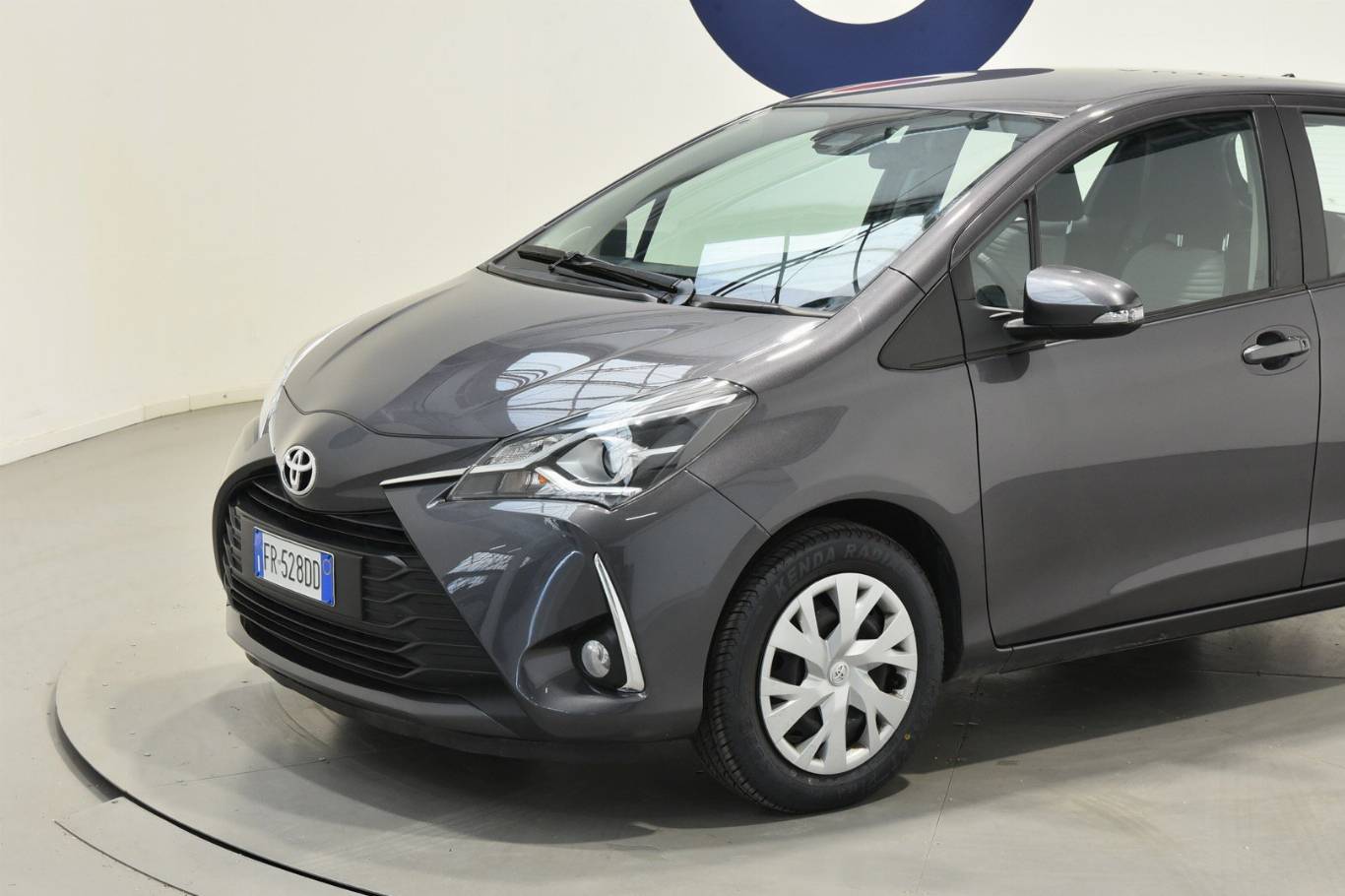 TOYOTA Yaris 35