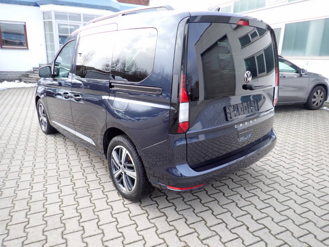 VOLKSWAGEN Caddy 2