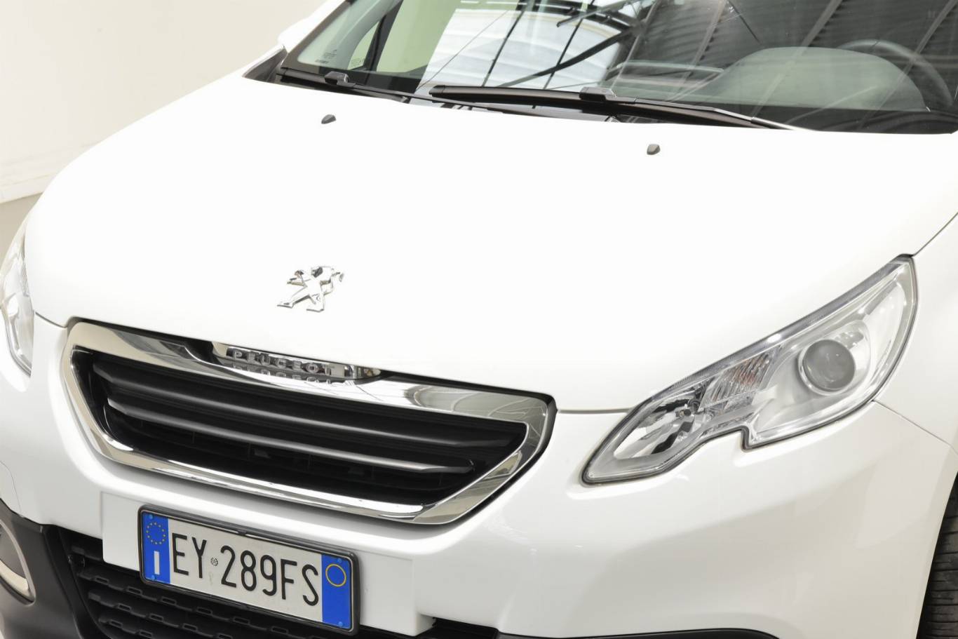 PEUGEOT 2008 57