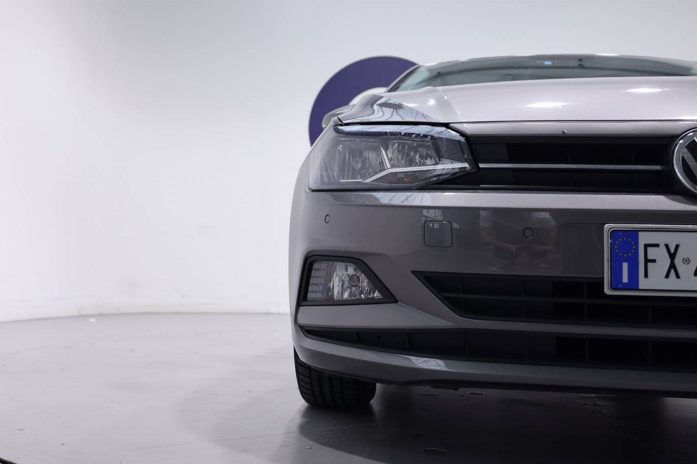 VOLKSWAGEN Polo 37