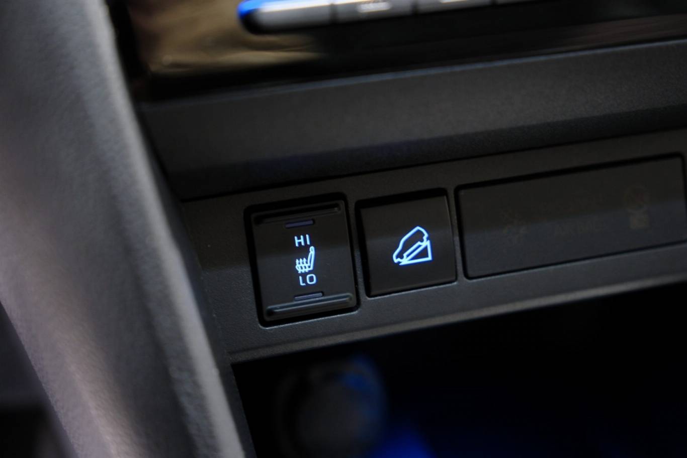 TOYOTA Yaris Cross 29