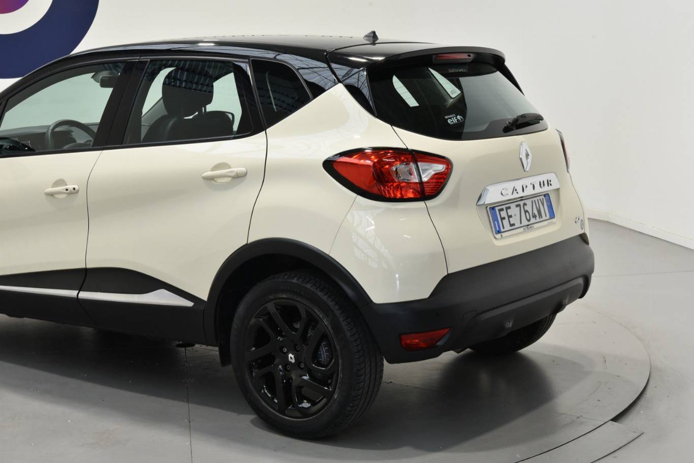 RENAULT Captur 39