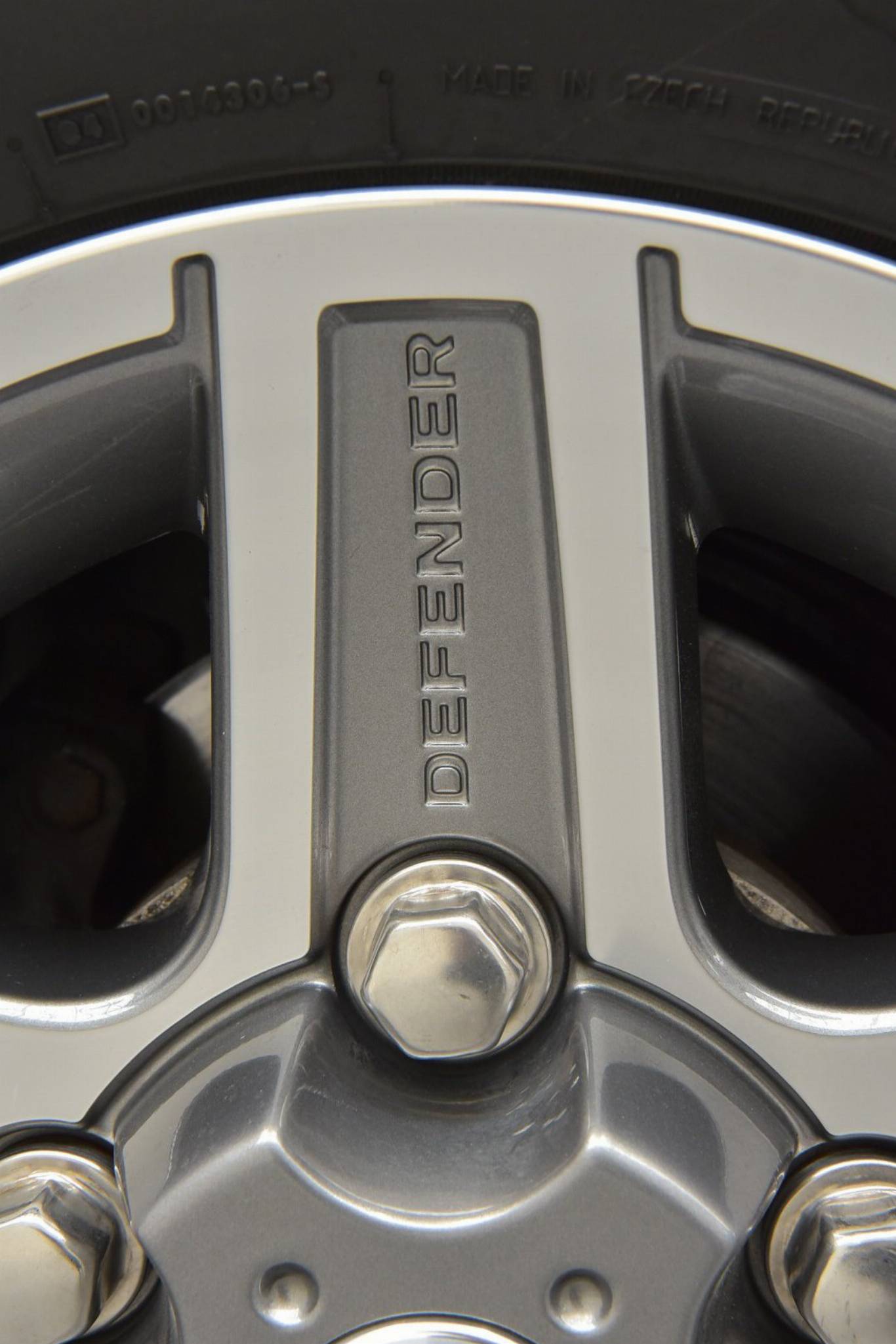 LAND ROVER Defender 36