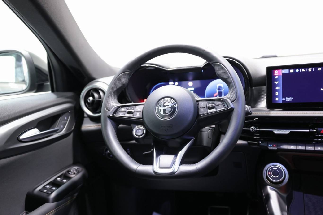 ALFA ROMEO Tonale 37