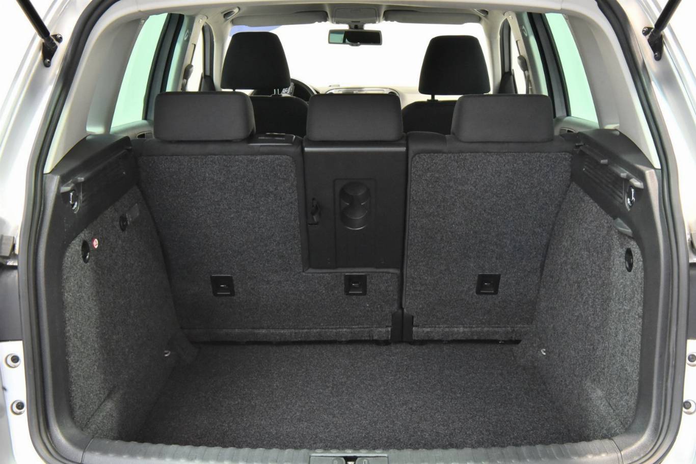 VOLKSWAGEN Tiguan 13